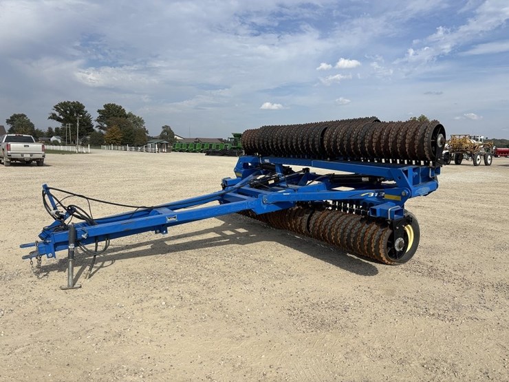 2011-landoll-3130-31-image-2