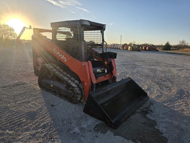 2024-kubota-sv175-3-track-skidsteer-image-1