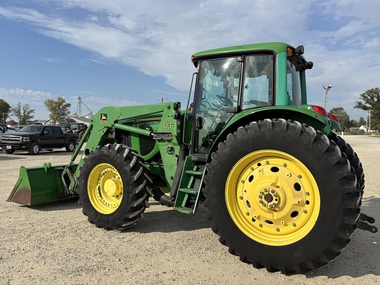 john-deere-7320-image-3