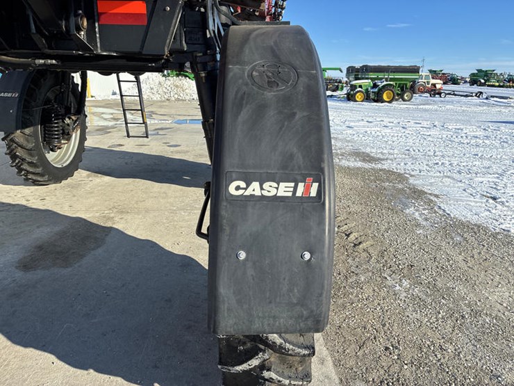 case-ih-patriot-3340-image-58