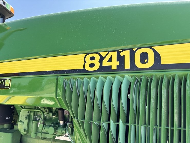 john-deere-8410t-image-12