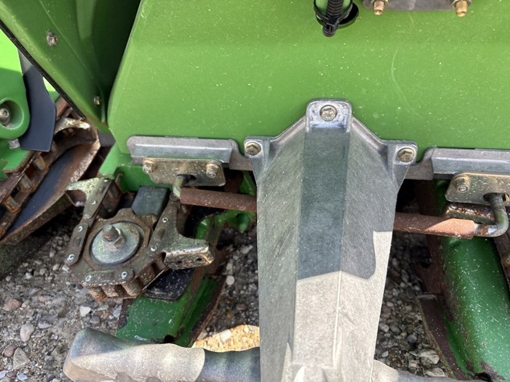 john-deere-608c-image-14