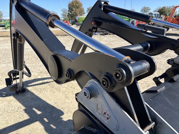 john-deere-6100-image-11