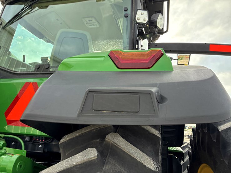 john-deere-8r-370-image-21