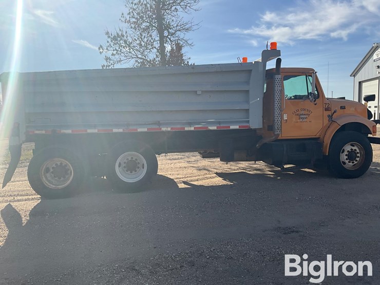 international-4900-image-4