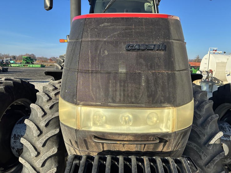 case-ih-magnum-305-image-15