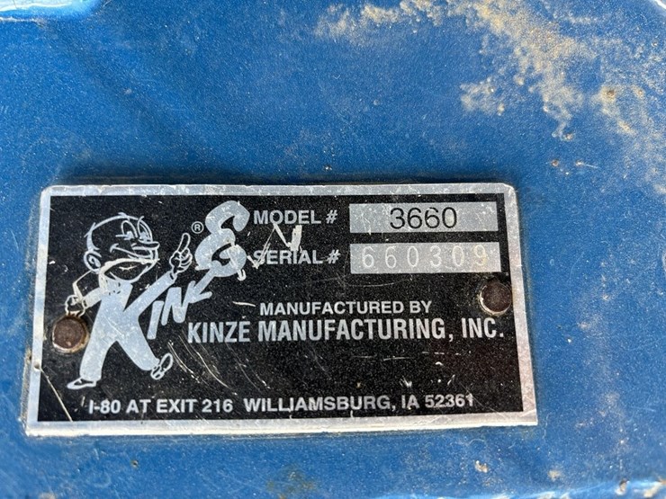 2010-kinze-3660-image-48