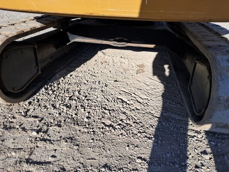 caterpillar-306-cr-image-12