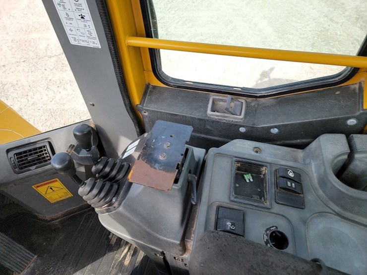 kawasaki-65tm-v-2-image-39