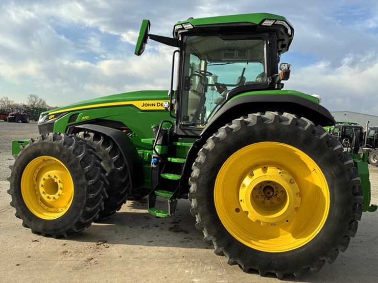 john-deere-8r-370-image-5