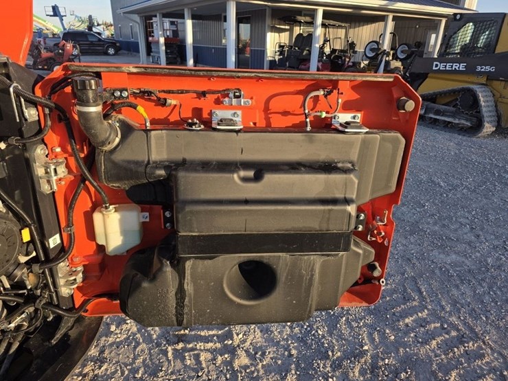 2024-kubota-sv175-3-track-skidsteer-image-27