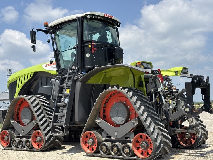 claas-xerion-5000-image-4