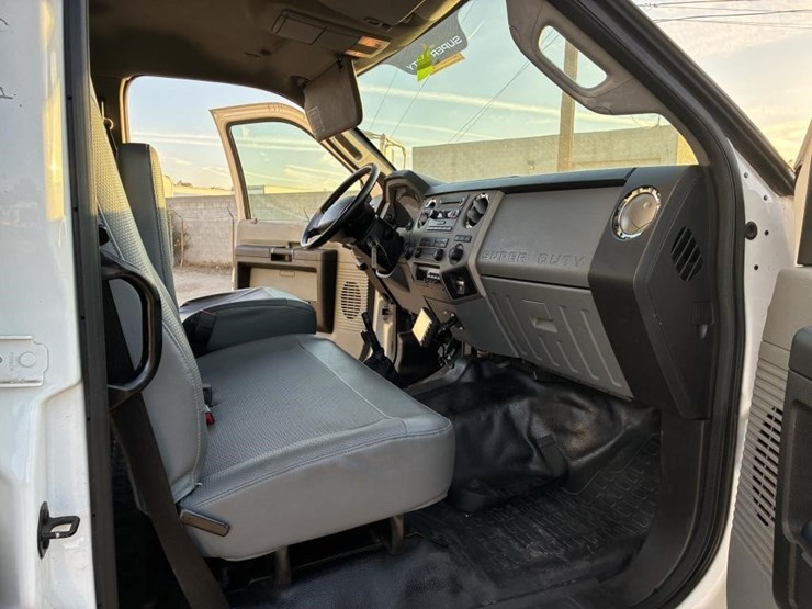 ford-f650-xlt-image-14