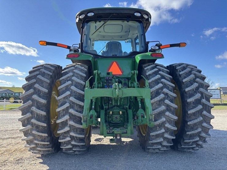 john-deere-8285r-image-4