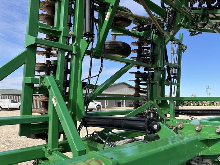 great-plains-4000tm-image-54