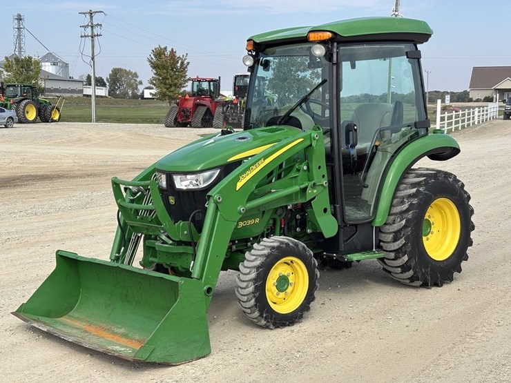 john-deere-3039r-image-1