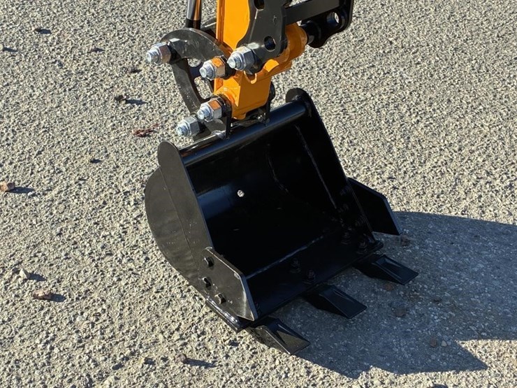 2025-vicsec-vc15-excavator-image-9