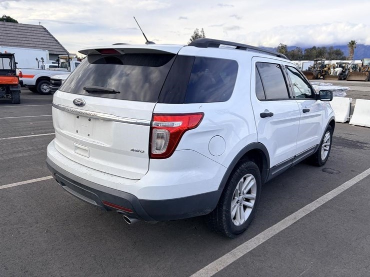 ford-explorer-image-3