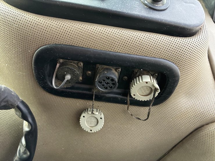 case-ih-magnum-315-image-81