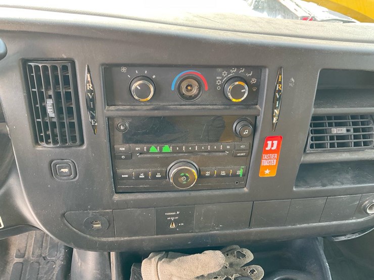 2009-chevrolet-express-3500-image-82