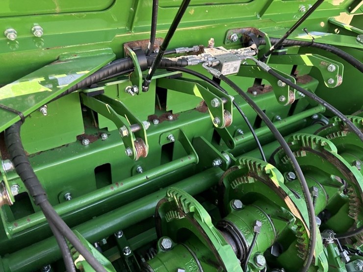 john-deere-l341-image-29