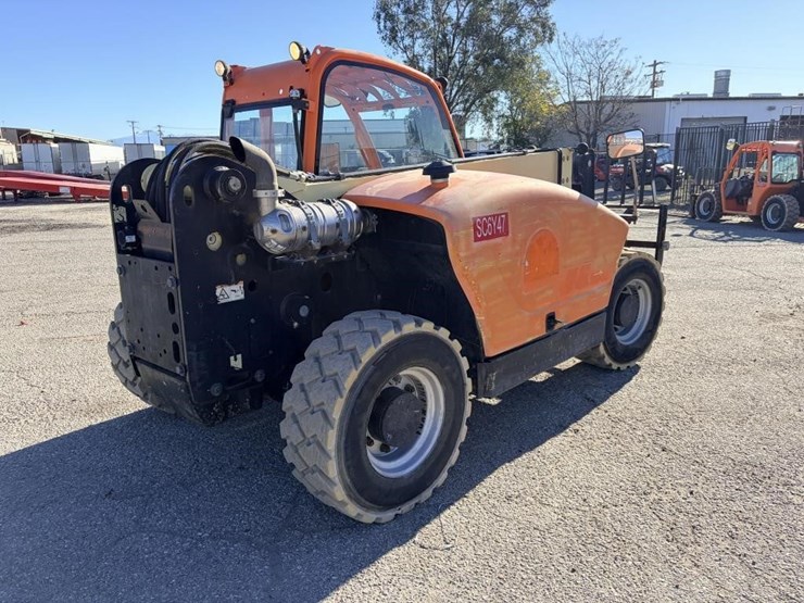 2015-jlg-65-18a-telescopic-reach-lift-image-3