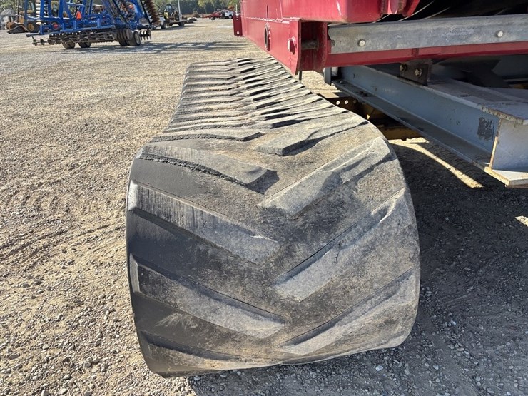 caterpillar-36-image-27