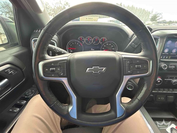 2021-chevrolet-silverado-1500-image-13