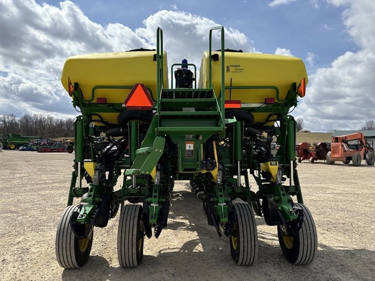 john-deere-1770nt-image-4