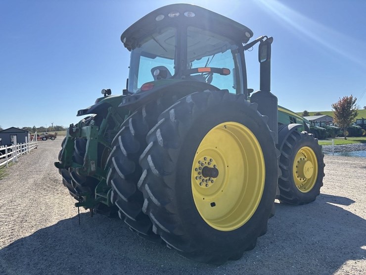 john-deere-8285r-image-5