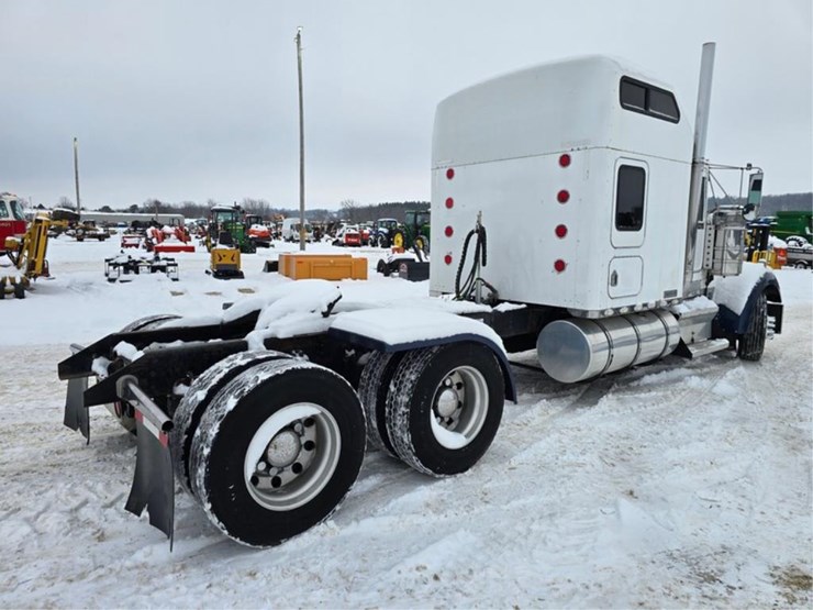 kenworth-w900-image-10