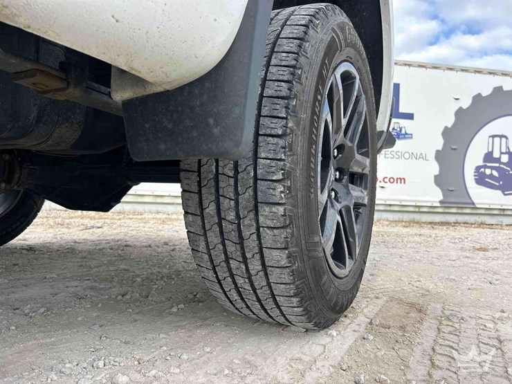 2021-chevrolet-silverado-1500-image-29