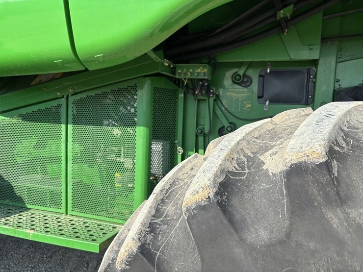 2003-john-deere-2-image-36