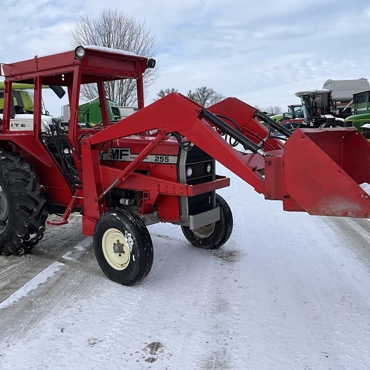 MASSEY-FERGUSON 255