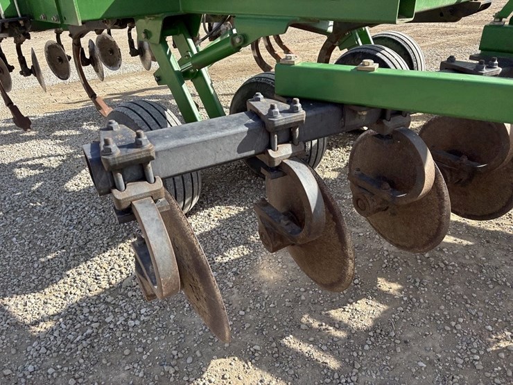 john-deere-2700-image-18