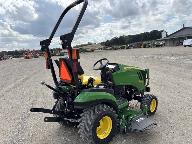 john-deere-1025r-image-5