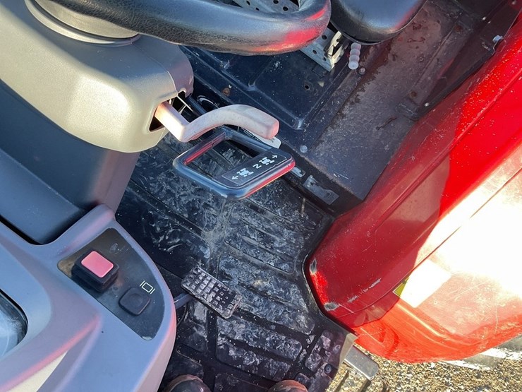 massey-ferguson-4609-image-31