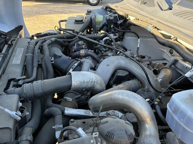 ford-f650-xlt-image-11