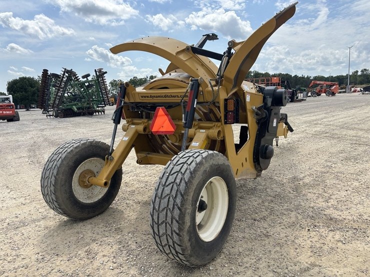 dynamic-wolverine-pull-type-ditcher-image-6