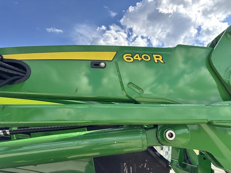 john-deere-6140m-image-17