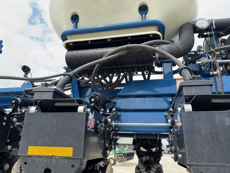 2012-kinze-3660-image-56