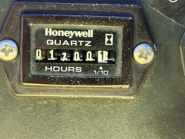 2019-asv-rt25-skid-steer-track-loader-image-18