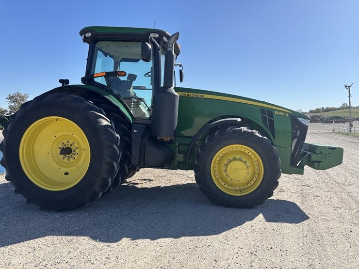 john-deere-8285r-image-6
