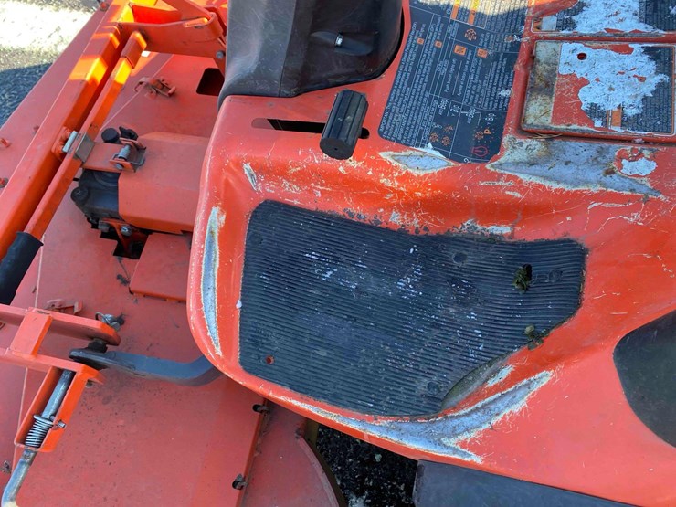 2016-kubota-f3990-image-18