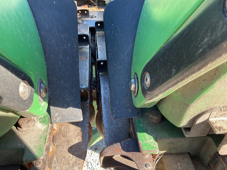 john-deere-608c-image-11