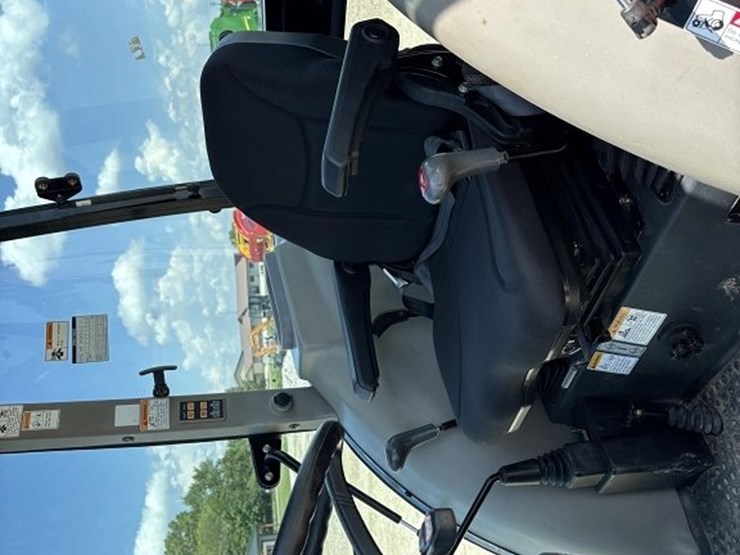 mahindra-2555-image-27