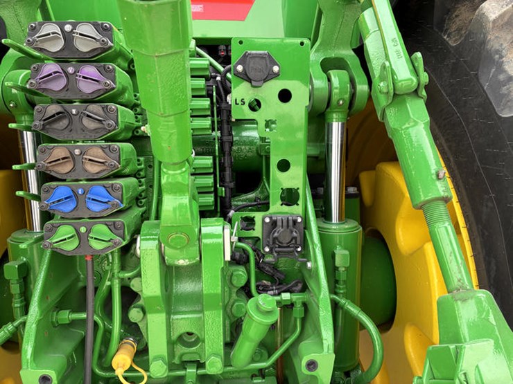 john-deere-8r-370-image-28