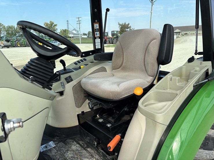 john-deere-3039r-image-27