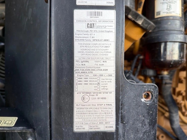 2018-caterpillar-938-image-10