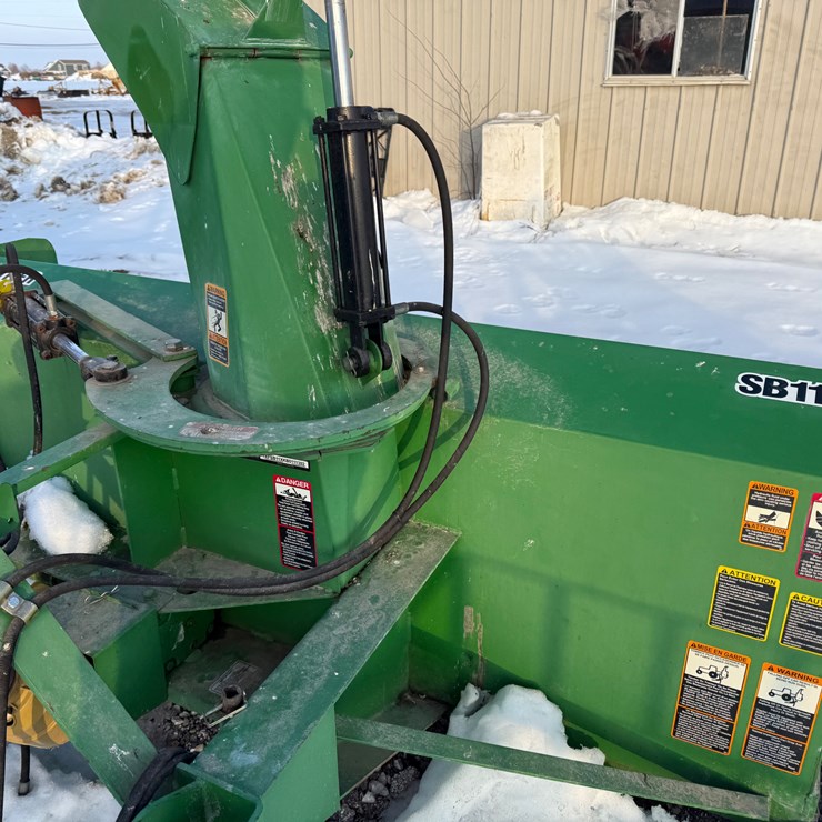 #166 • 2011 3pt Snow blower